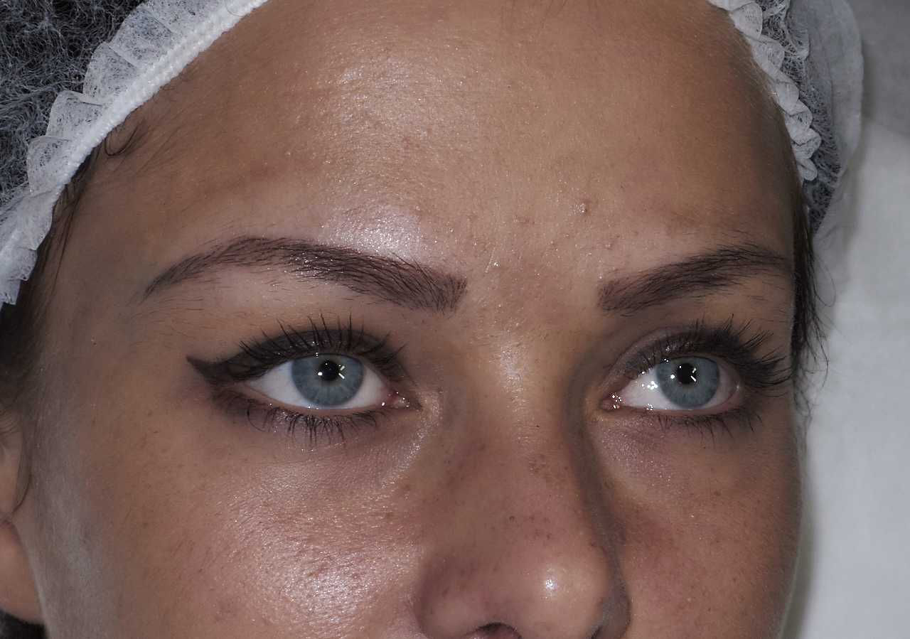 girl's eyebrows microblading After 1 month, healed